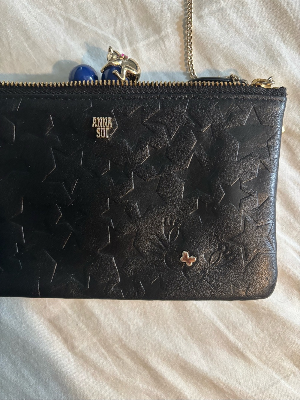 Anna Sui Black Star-Embossed Chain Crossbody Pouch with Gold Chain - Picture 3 of 8
